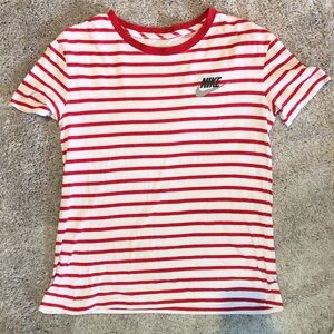 Nike men’s size S Red Striped T-Shirt